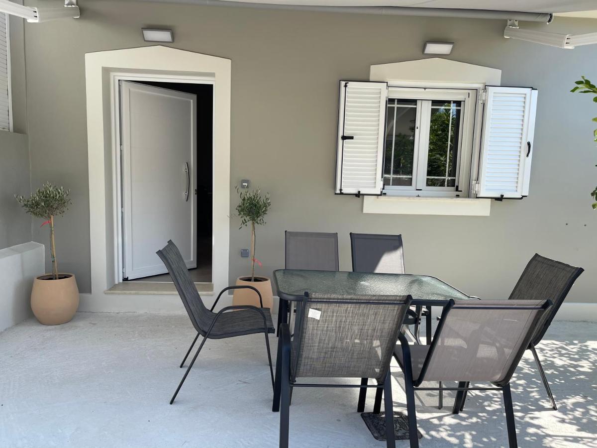 House Adelais Villa Klismata Bagian luar foto
