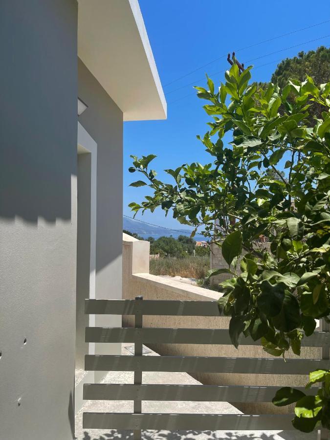House Adelais Villa Klismata Bagian luar foto